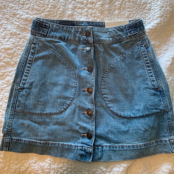 American Eagle Jean Skirt - Picture 4 of 8